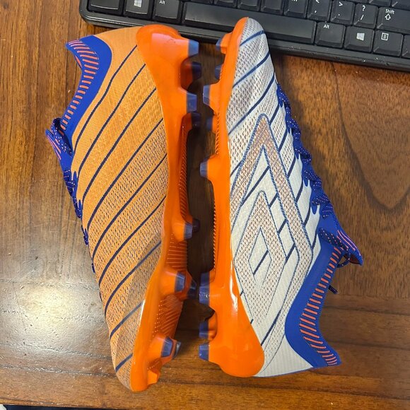 Umbro Velocita Elixir Pro FG Soccer Cleats (Men’s 7.5) - Picture 10 of 16